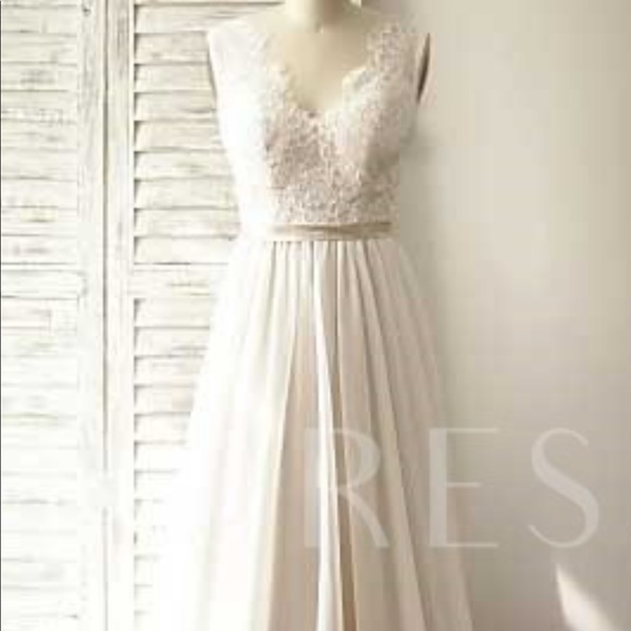 Wedding Dress - Picture 12 of 14